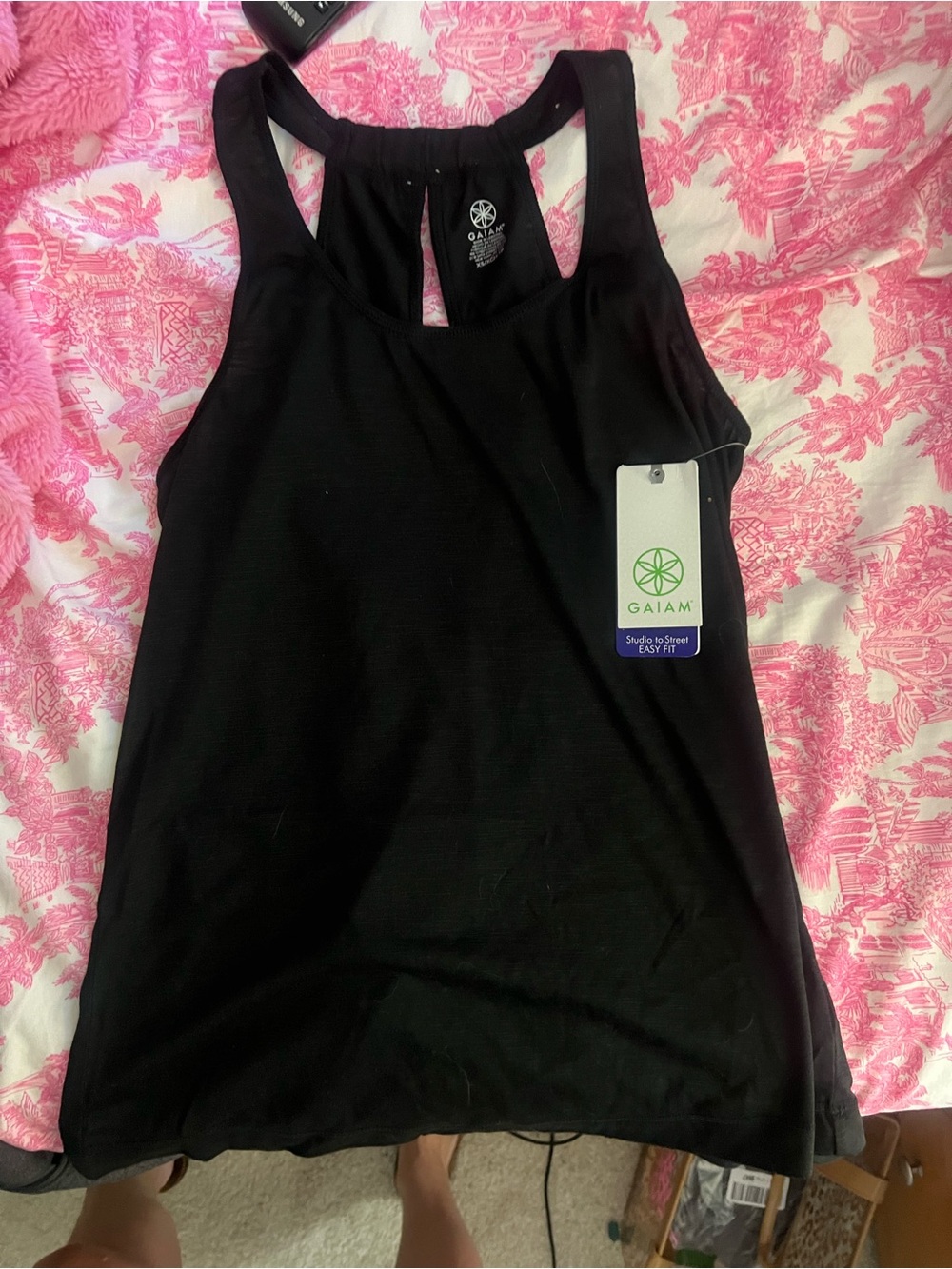 NWT womens XS Gaiam black tank top